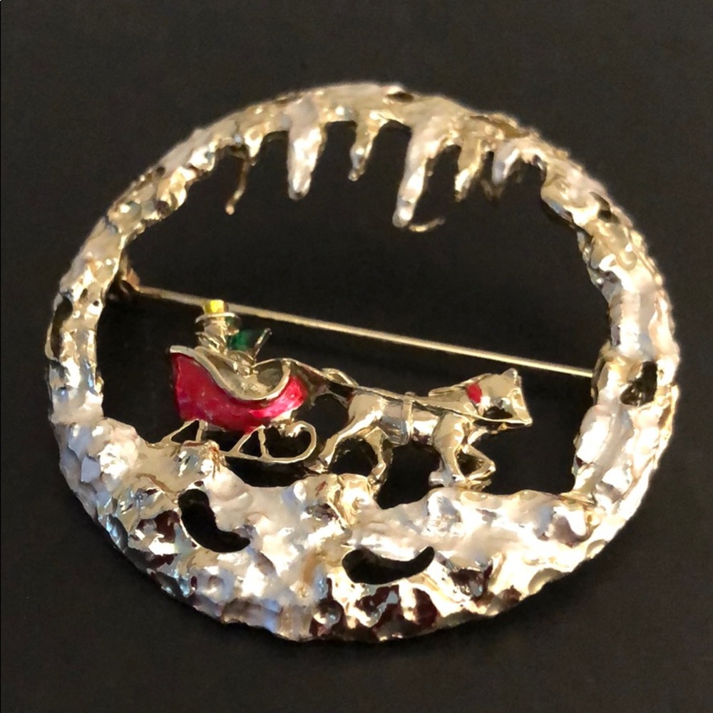 SLEIGH BROACH CIRCLE WITH SLEIGH - Picture 1 of 10